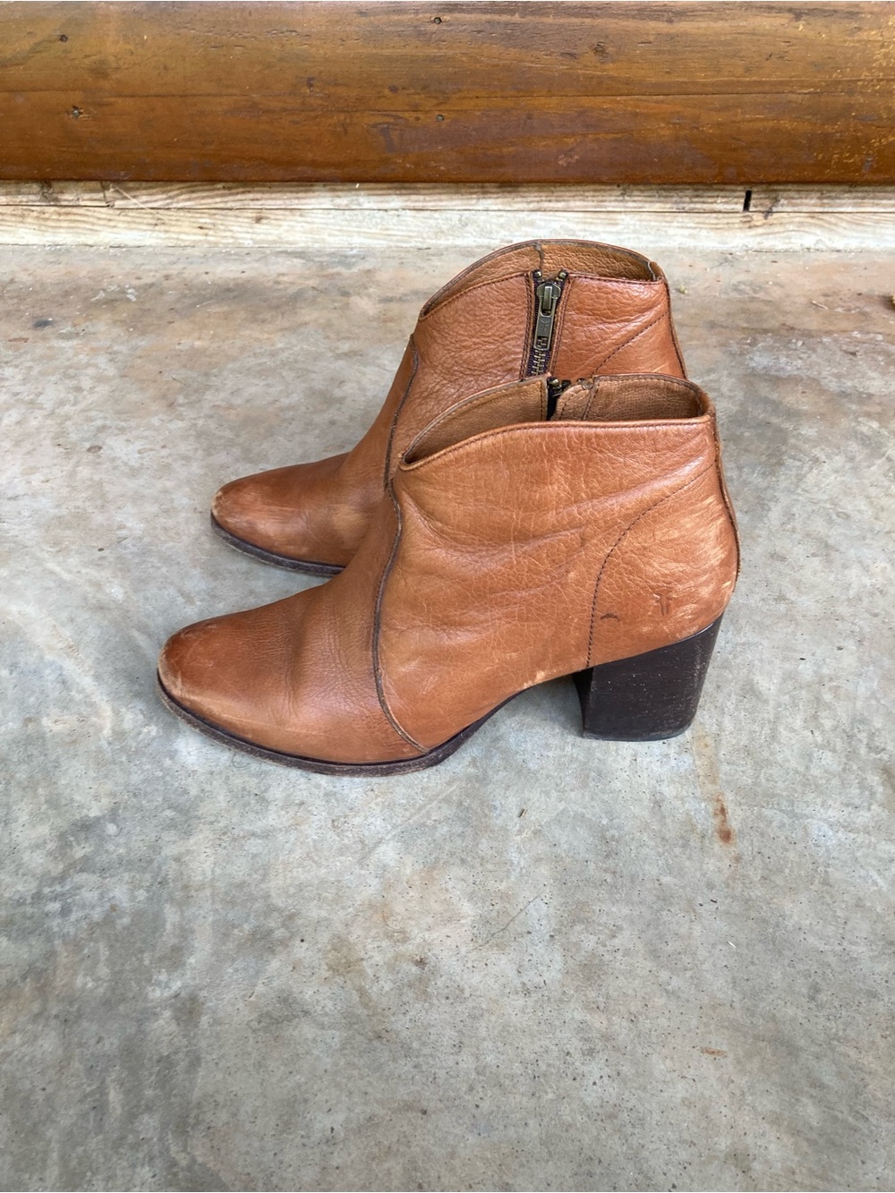 Frye | Leather Ankle Booties